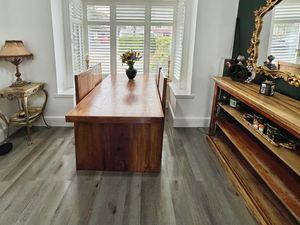 Lounge- click for photo gallery